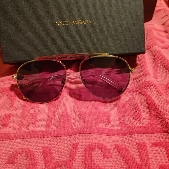 Dolce & Gabbana Sunglasses - Picture 3 of 5